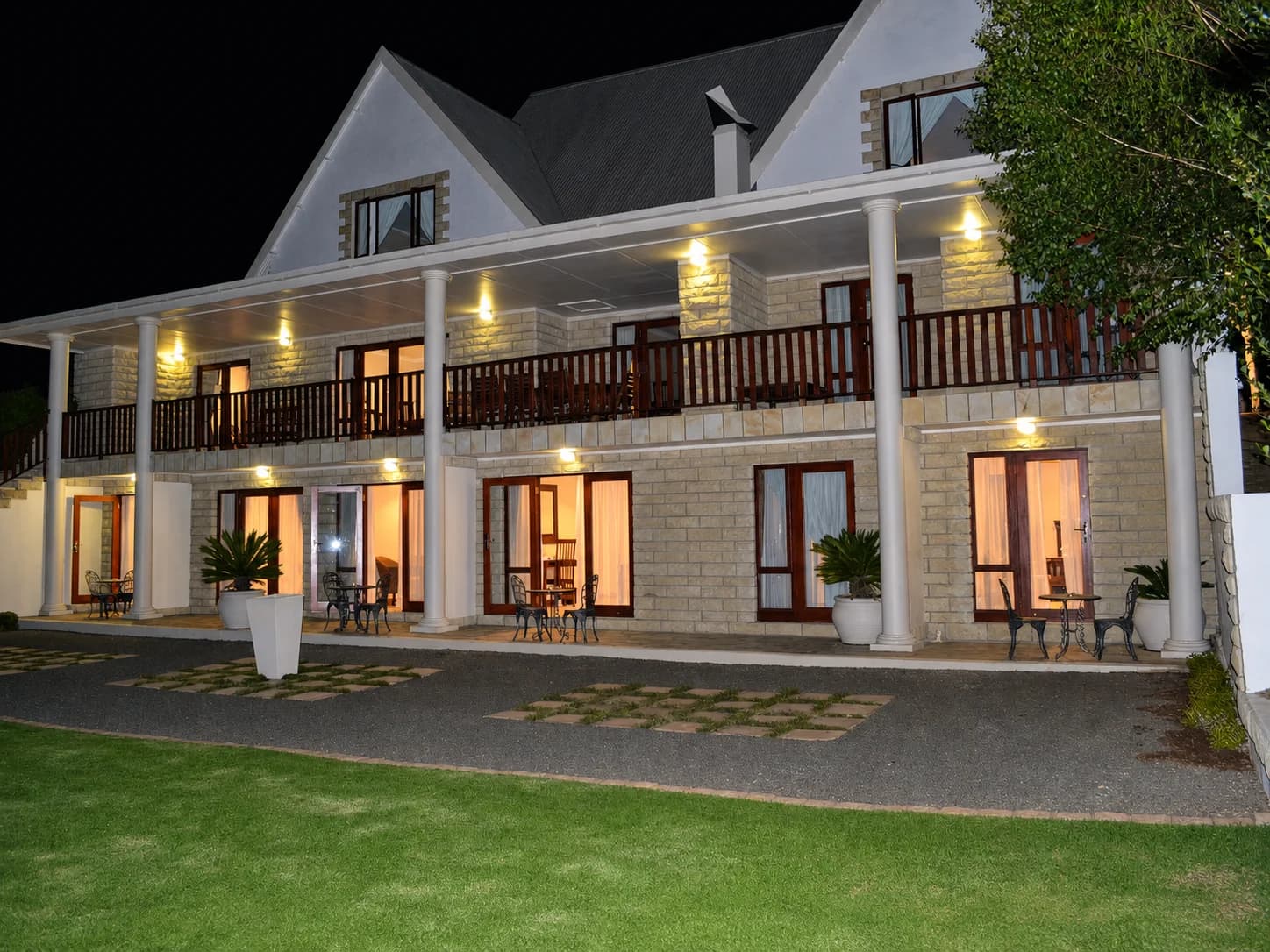 RiverWalk Guest House