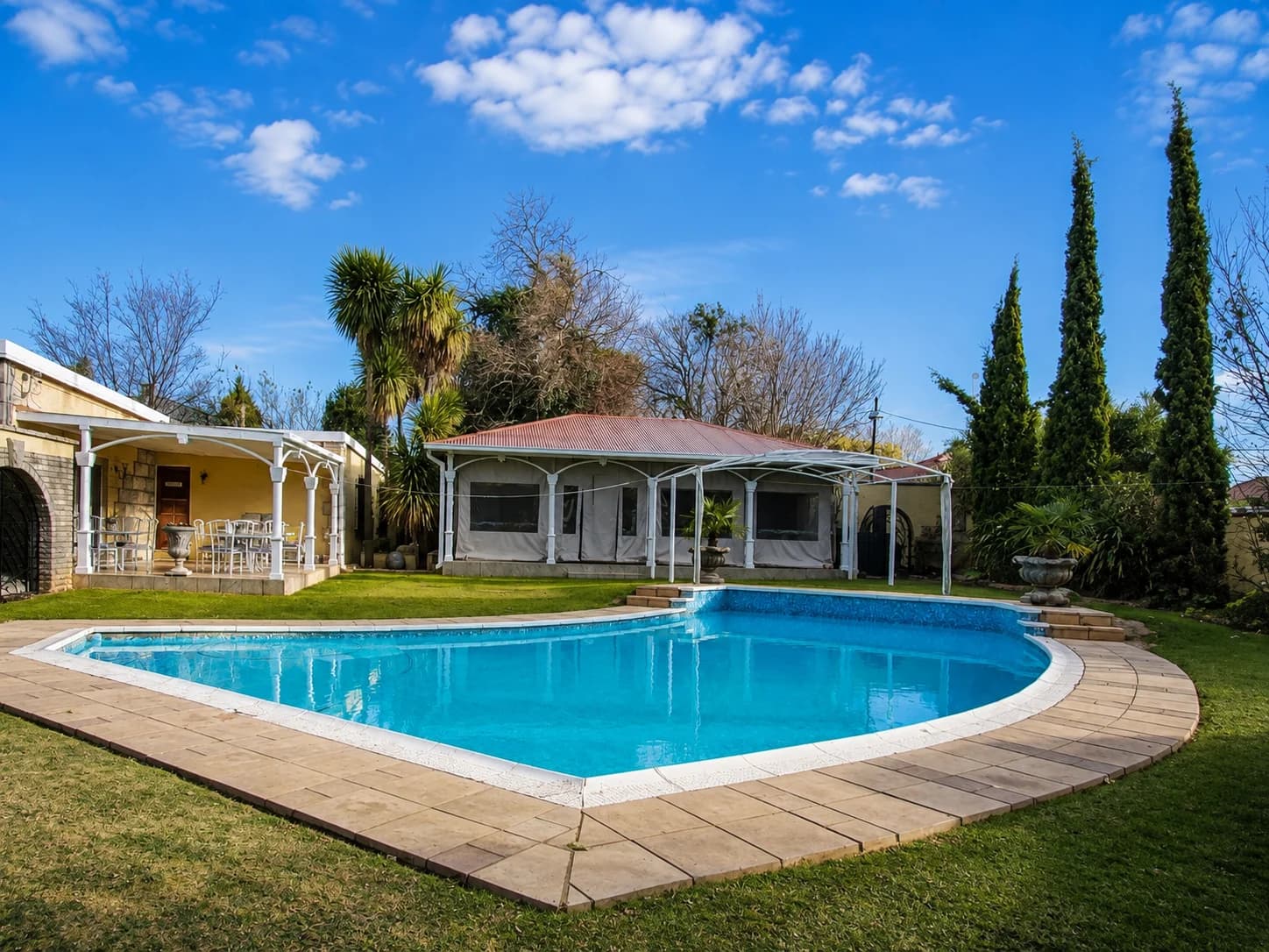 Casa Romana B&B — Ladybrand, ZA cover photo