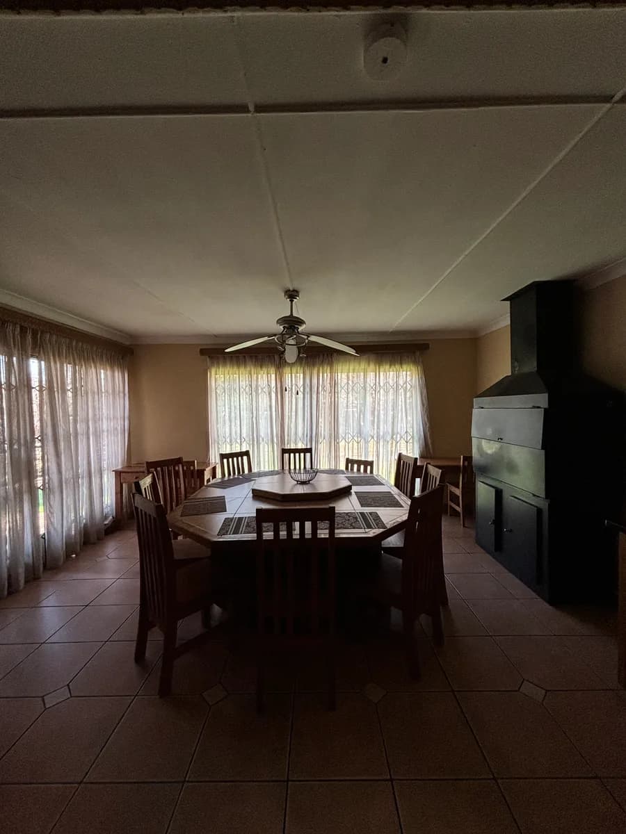 Emzini Guesthouse, Bloemfontein, ZA — gallery photo 3