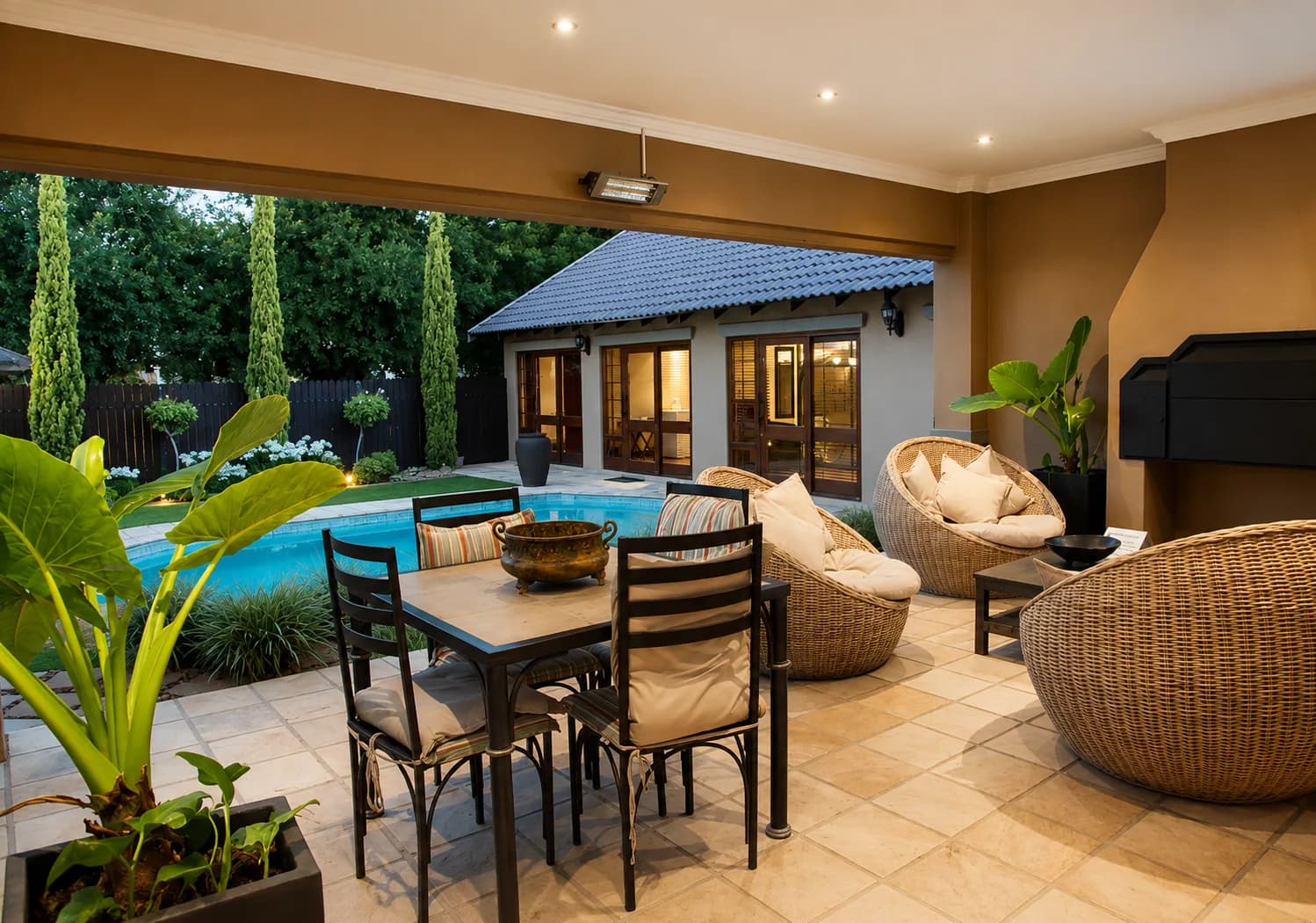 Rise and Shine Lodge — Bloemfontein, ZA cover photo