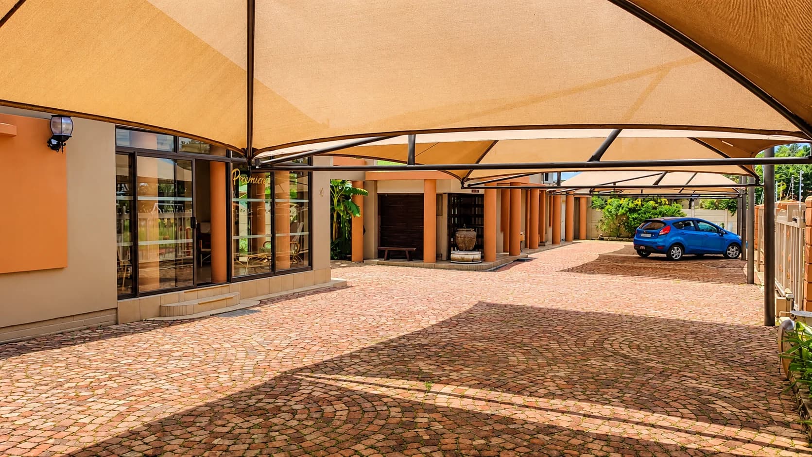 Premiere Guesthouse — Bloemfontein, ZA cover photo