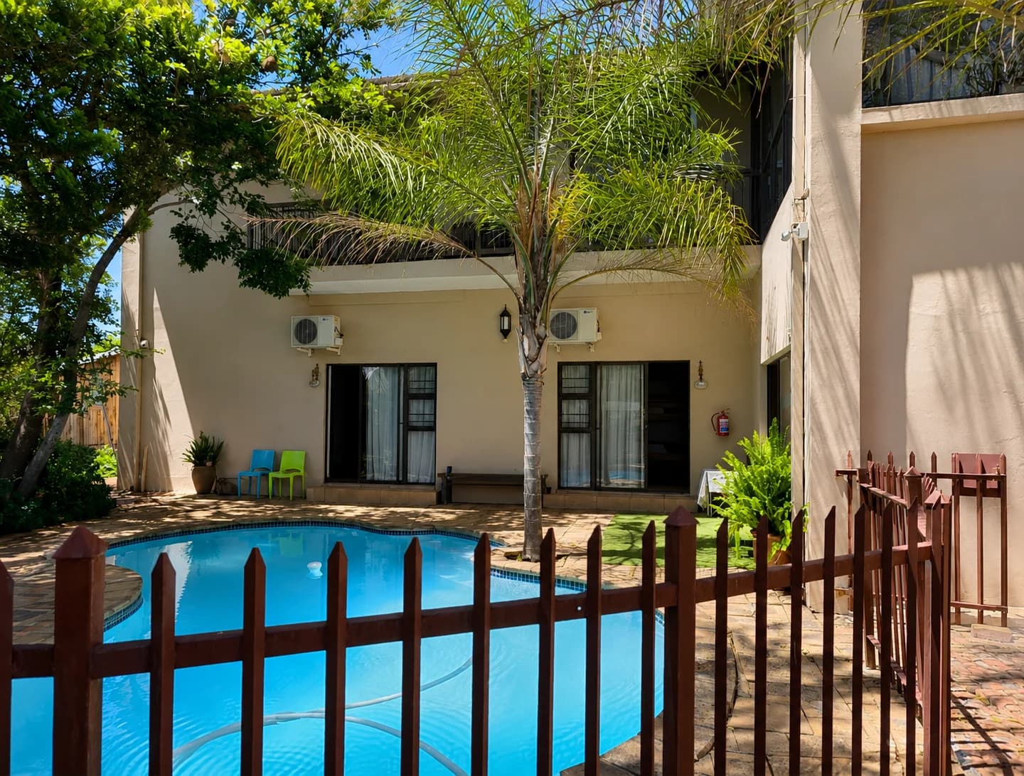 Two Bells Guest House — Bloemfontein, ZA cover photo