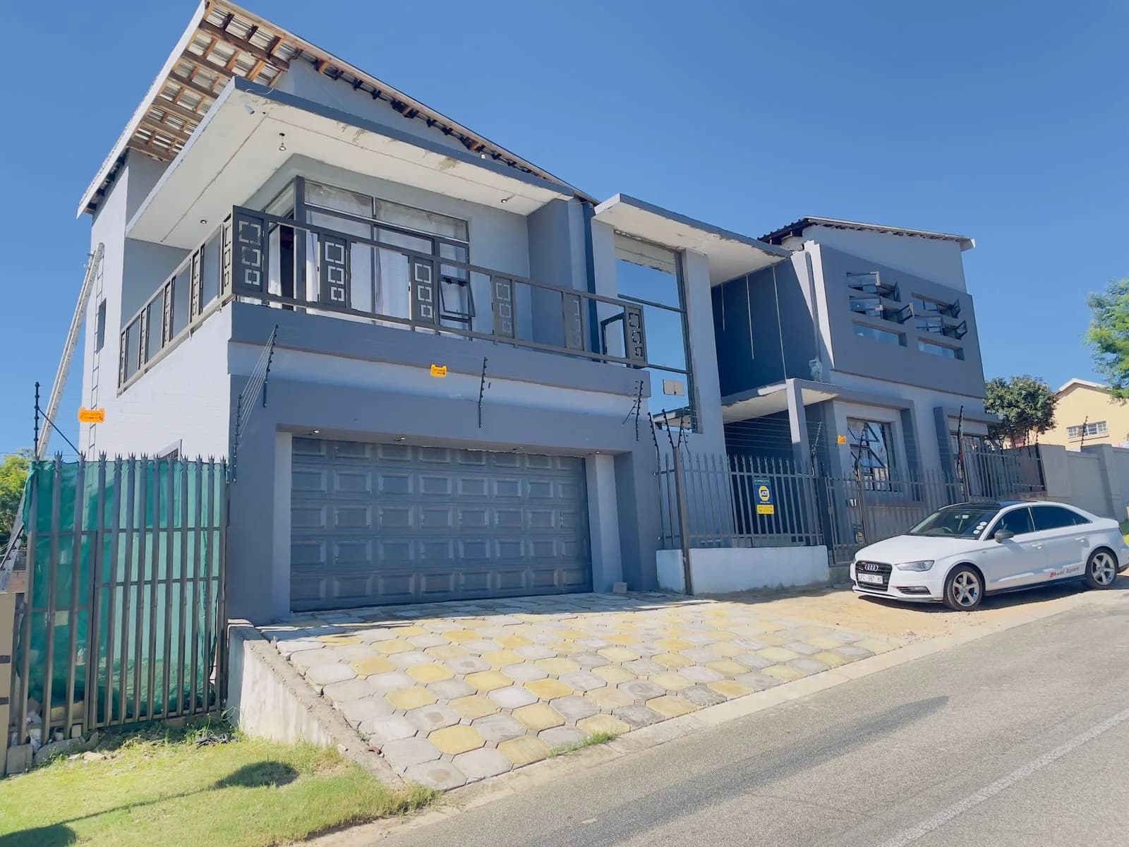 Asandas hotel — Newcastle, ZA cover photo